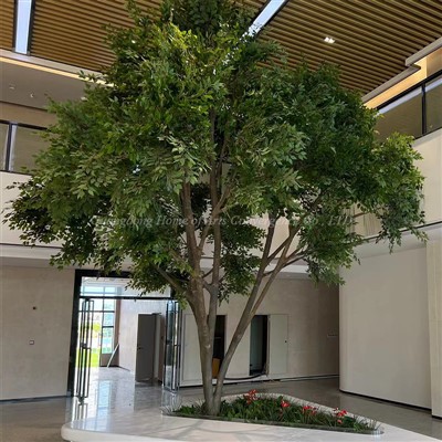 Árbol artificial gigante