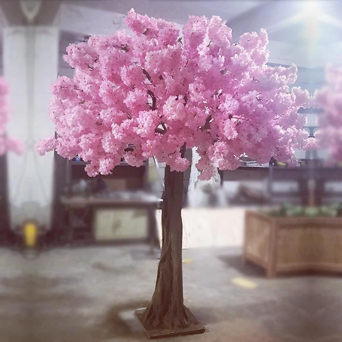 Árbol decorativo de flores de seda rosa artificial